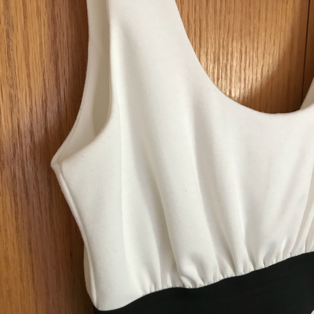Color Block Dress - Picture 2 of 4